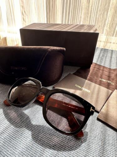 Okulary przeciwsłoneczne Tom Ford - Zdjęcie 1 z 3
