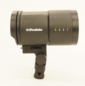 Profoto B10X Off-Camera Flash Continuous Light PRO