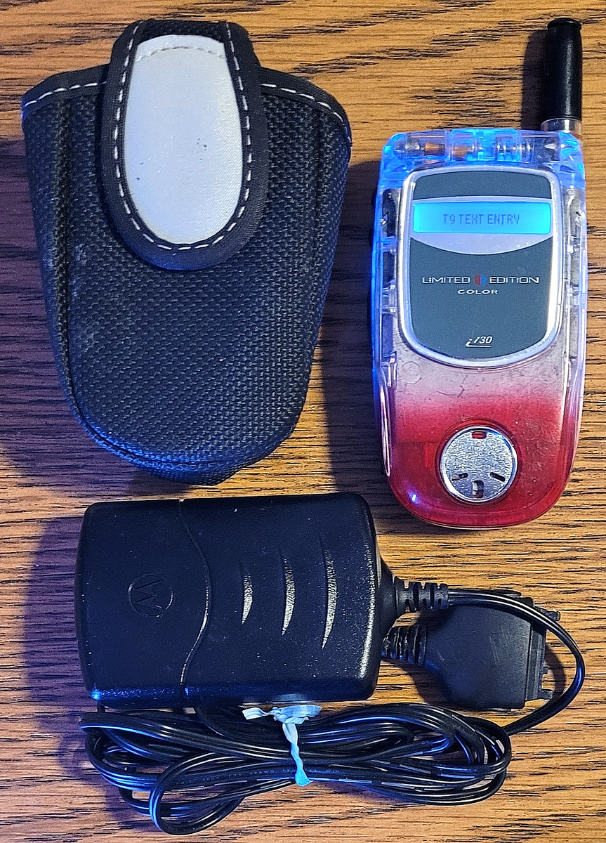 Motorola i730 - Limited Edition Color / Pink & Clear ( Nextel