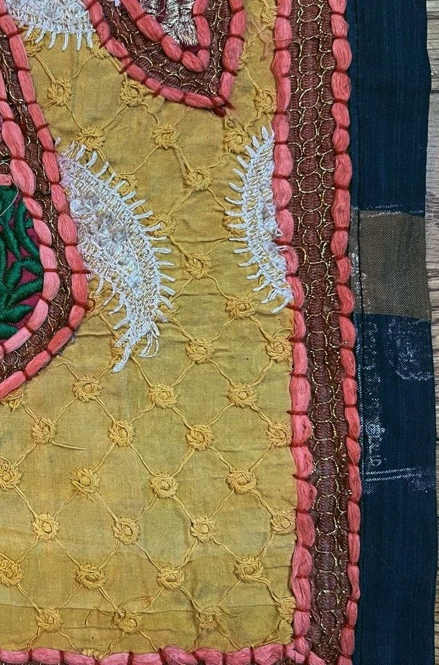 Vintage Rajasthani Patchwork Tapestry India Elephant Embroidered Metallic 36x25” - Image 4 of 4