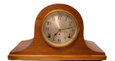 Seth Thomas Mantel Clock....selling For Parts...it Works, But No Key.. Has Wear