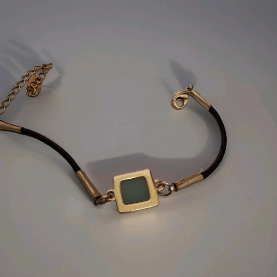 Pulsera Marcia Moran Cuero Cuadrada de Cuarzo Drusy Verde Menta Tono Dorado Talla 6 Foto 4 de 4
