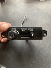1997-2005 Buick Park Avenue OEM Headlight Twi...