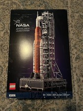 Lego Set 10341 NASA Artemis Space Launch Syst...
