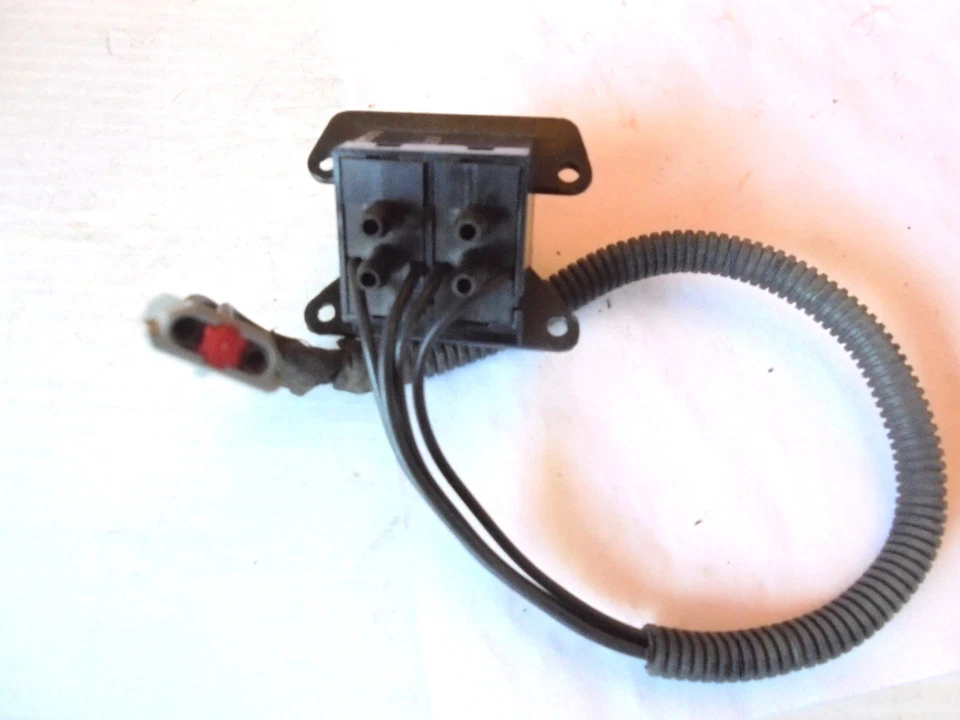 93-97 FORD PROBE  LUMBAR BOLSTER SEAT SWITCH  NEW OEM - Image 3 of 3
