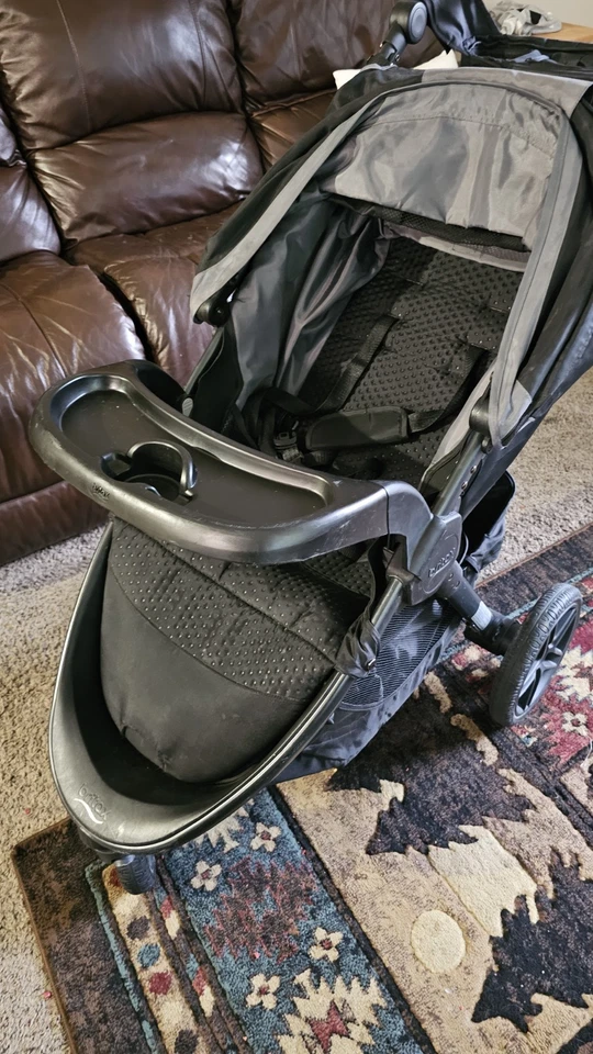 Britax B-Free Jogging Stroller – With Accessories(Rain CoverCupholdersSnackTray) - Image 3 of 4