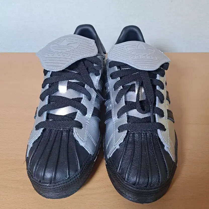 Adidas Superstar 82 Metallic Silver Sneakers 235-240 thumbnail 3