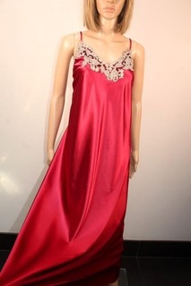 VTG GORGEOUS CLARET GLOSSY LIQUID SATIN POLY & LACE NIGHTDRESS SIZE XXL LONG