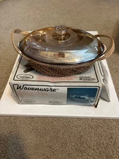 Vintage Glasbake 1 qt 32 oz Cassrole Dish Jeannette Wickerware Ovenware NOS