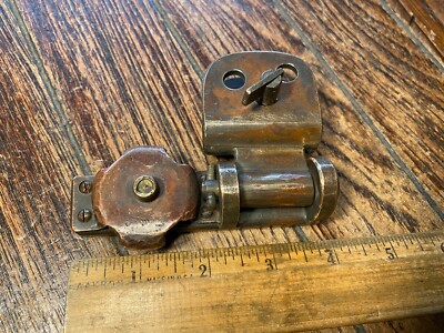 BRONZE PIVOTING CLEW OUTHAUL 5/8'' TRACK GREAT AGE/PATINA
