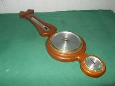 VINTAGE AIRGUIDE BAROMETER-TEMPERATURE-HYGRAMETER 26 INCHES  EXCELLENT!