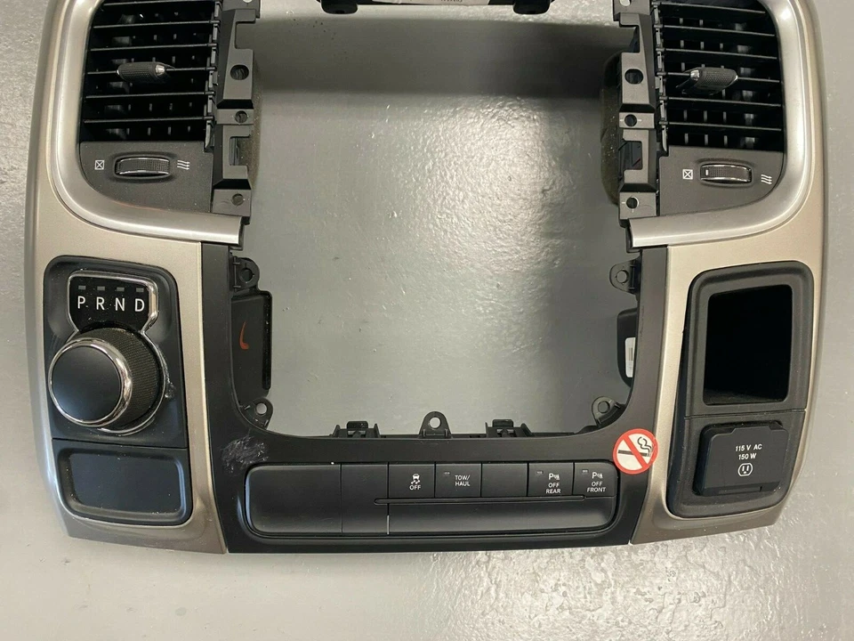 ✅ 2013-2020 RAM 1500 2500 3500 Mopar panel de instrumentos radio bisel 1VY951X9AG Foto 2 de 4