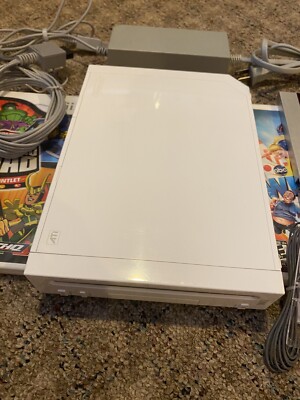 Nintendo Wii RVL-001 512 MB Home Console - White With Games And
