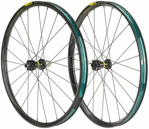 Roues et sets de roues Mavic en fibre de carbone pour vélo