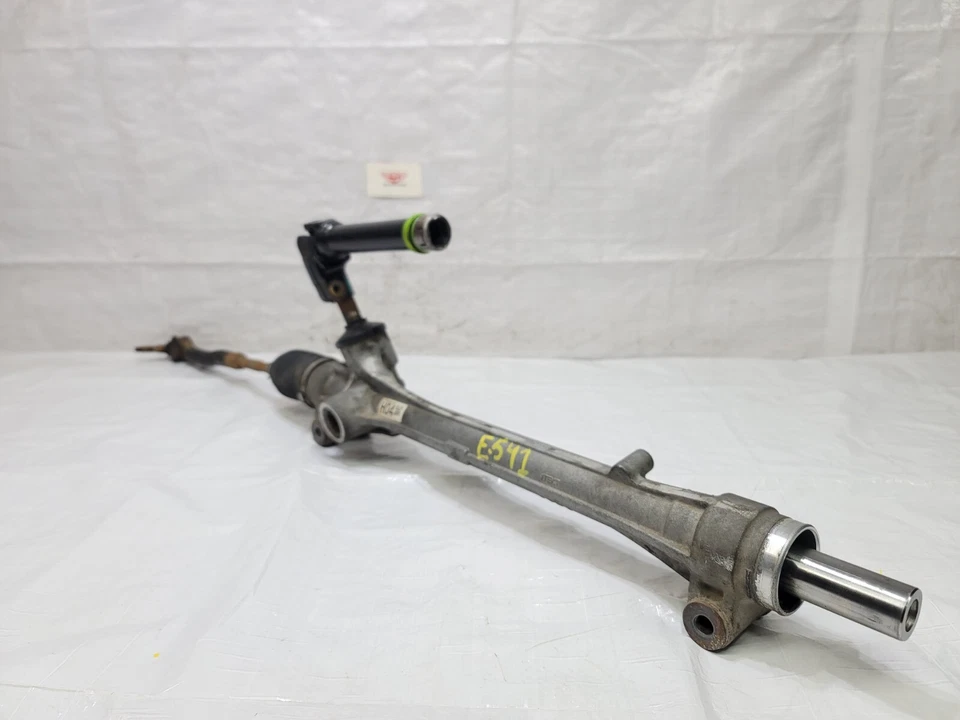 2010-2015 Lexus RX450h Steering Gear Assembly OEM 45510-0E010 - Imagem 2 de 4