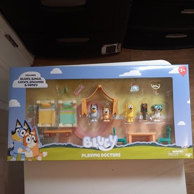 Bluey Playing Doctors Playset 3+ Bluey, Bingo Lucky Snickers & Honey NEW
