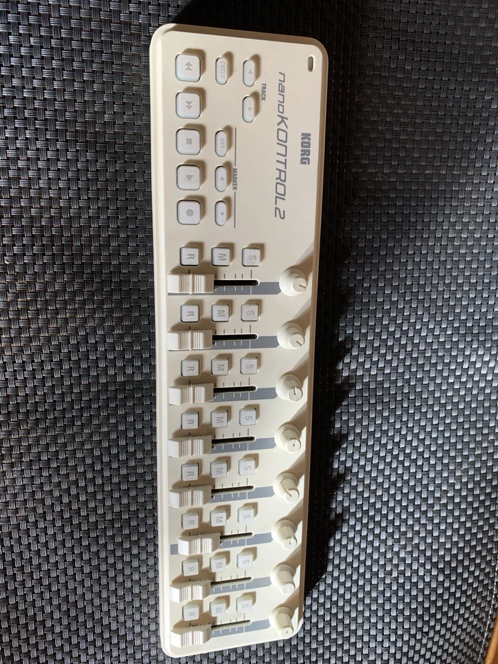 KORG nanoKONTROL2 Slim-Line USB Control Controller, weiß