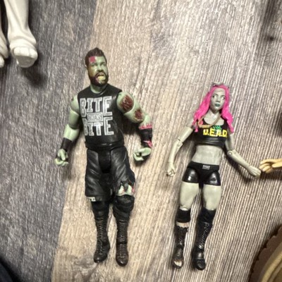 Mixed Lot 2 Action Figures Green Male BITE ME Shirt Pink Hair DEAD Top