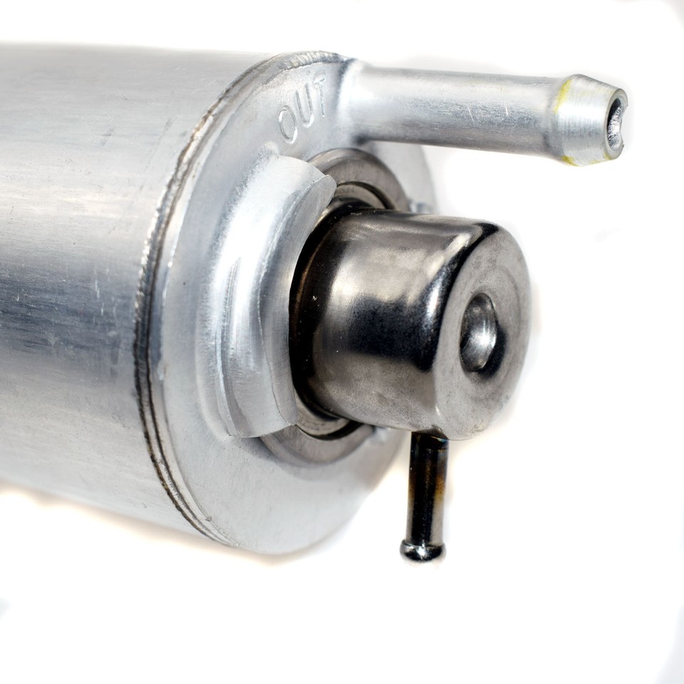 New Fuel Filter w/ Pressure Regulator 13327512017 For BMW E46 318i N42