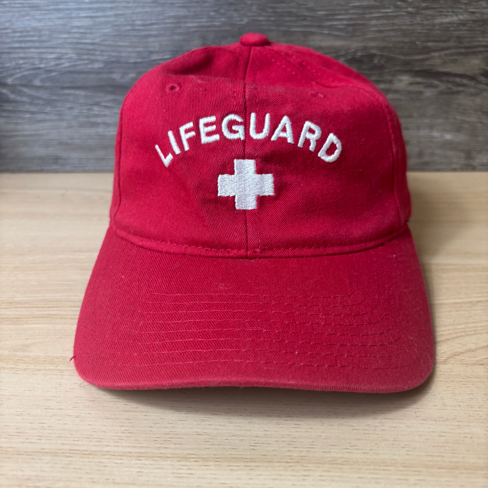 PONY Cappello bagnino berretto rosso bianco logo flexfit coda di cavallo foro piscina