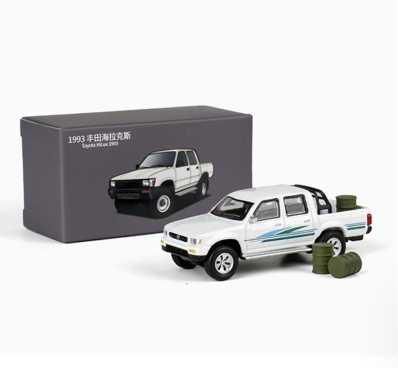 JKM 1:64 Toyota Hilux Pickup Diecast Metal Model Car