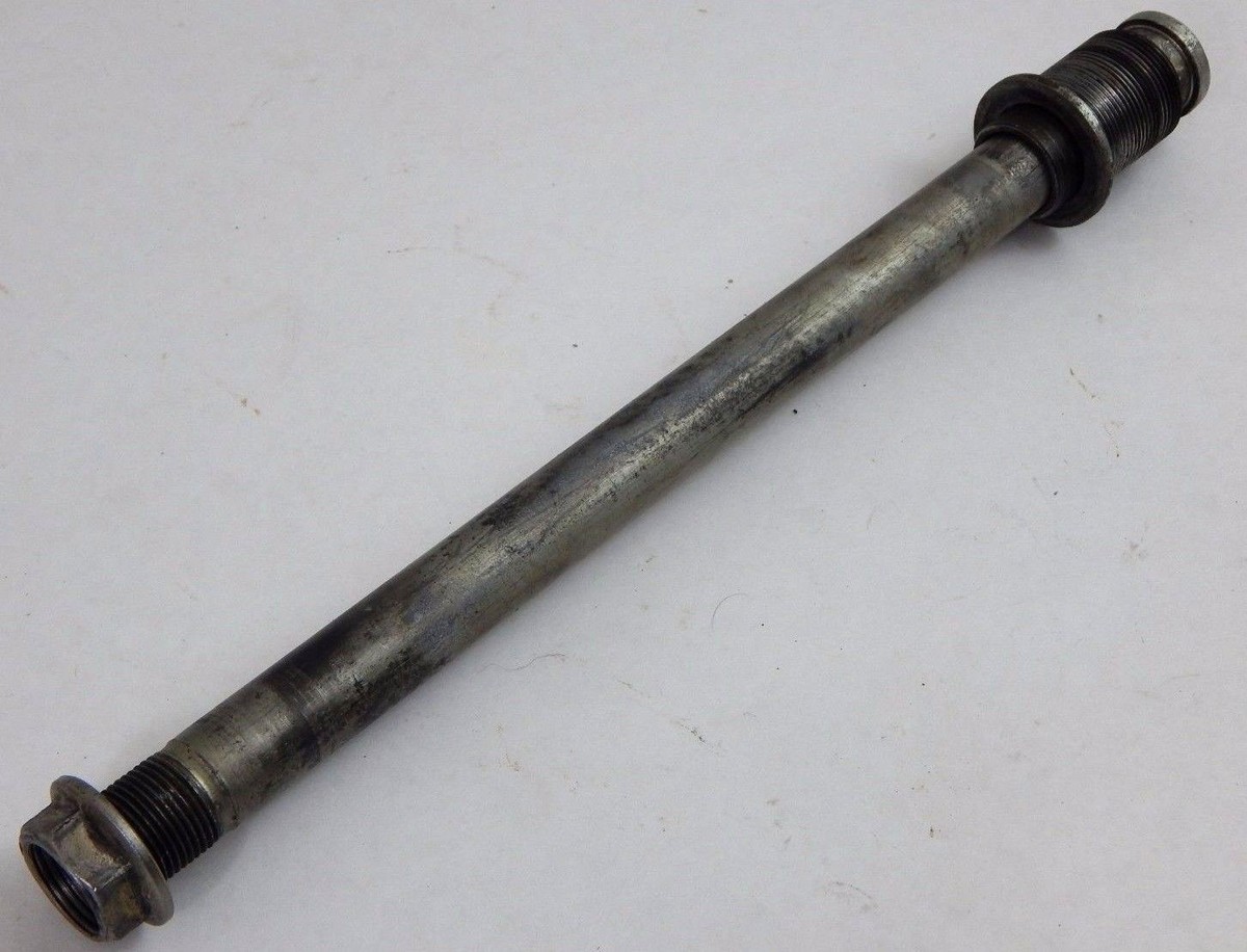 んぼ 05 2005 KAWASAKI ZX600 ZX636 ZX-6R B2 NINJA SWING ARM PIVOT BOLT w