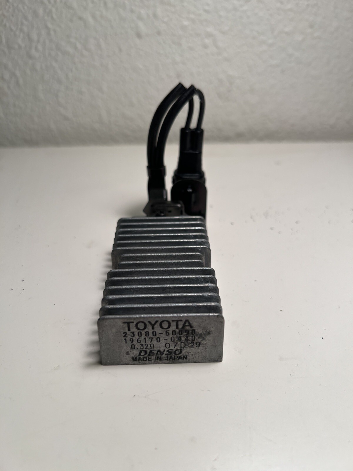 20012006 OEM LEXUS LS430 FUEL PUMP RESISTOR MODULE ECU ECM 2308050090