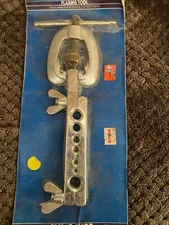 Plumb Works Heavy Duty Flaring Tool 3/16"-5/8"