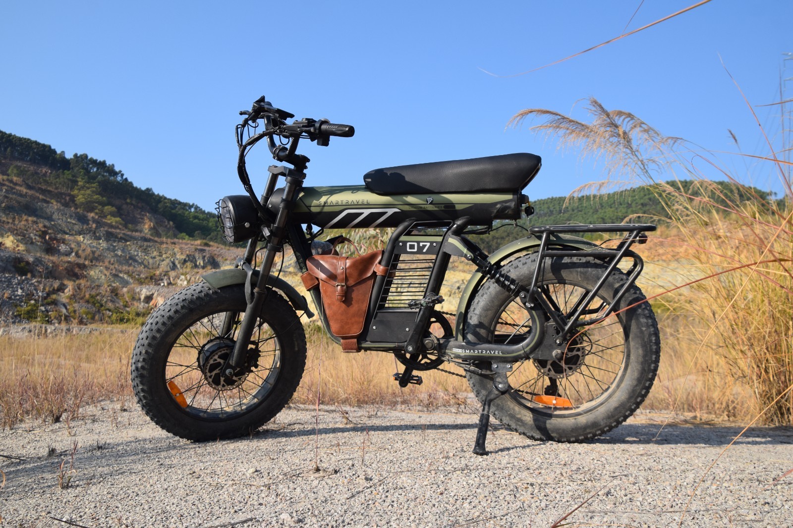 20" Fat Tire 2500W Motor 52V 29AH 35MPH Electric Bike for Adult E-Mountain Bike