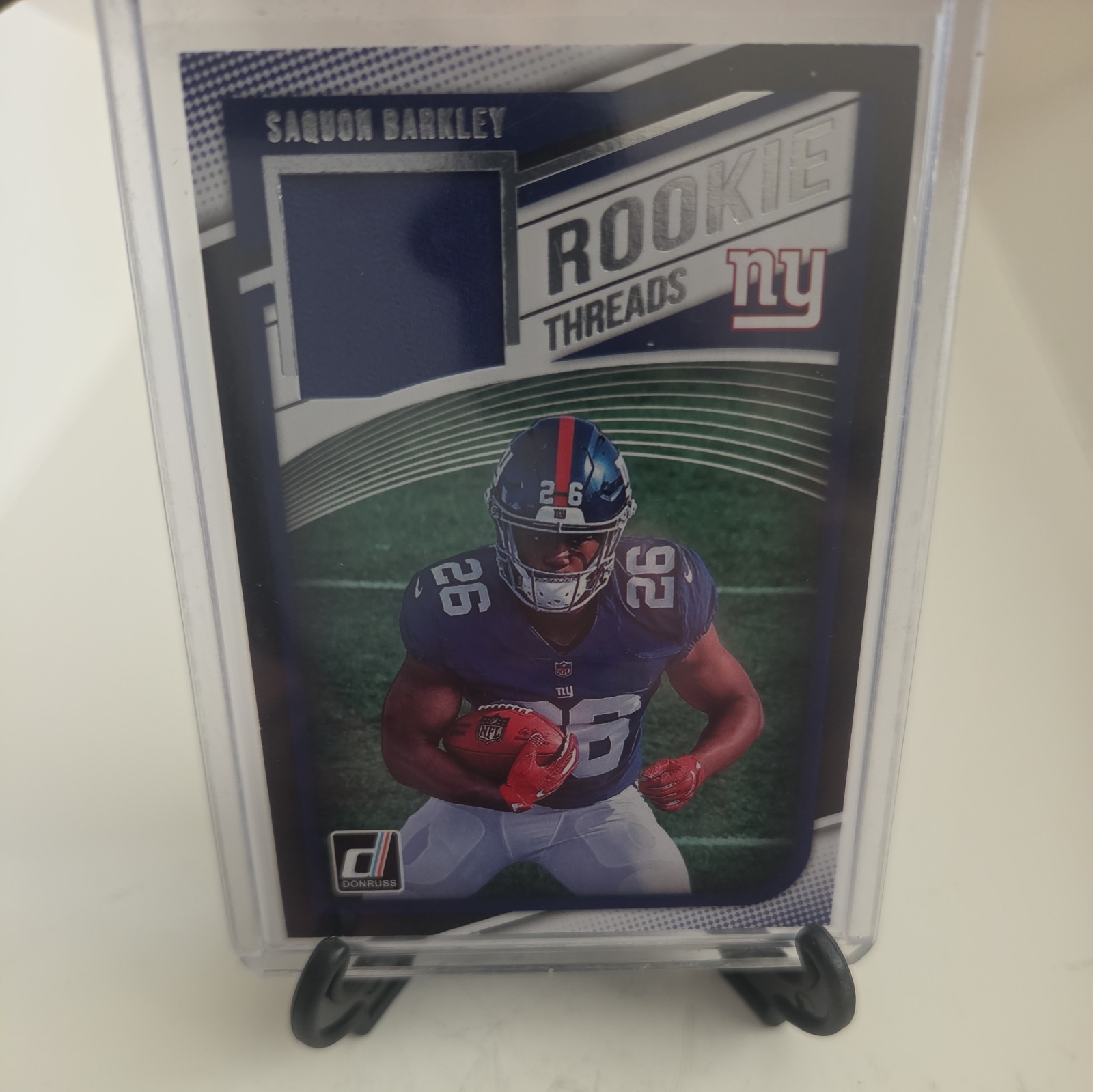 2018 Panini Donruss - Rookie Threads Saquon Barkley #6 (MEM, RC)