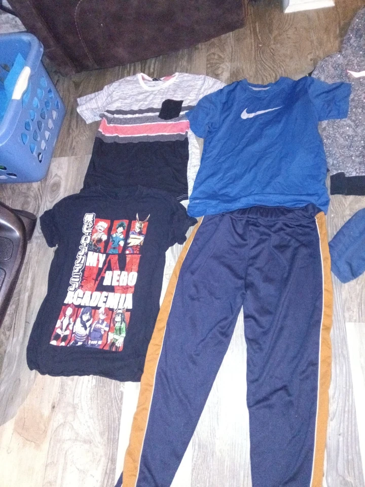 Boys Clothing Bundle Size 10/12 - Image 2 of 4