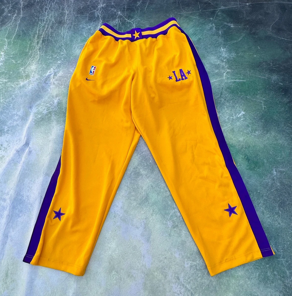 Vintage Nike NBA Los Angeles Lakers Basketball Pants Size L.