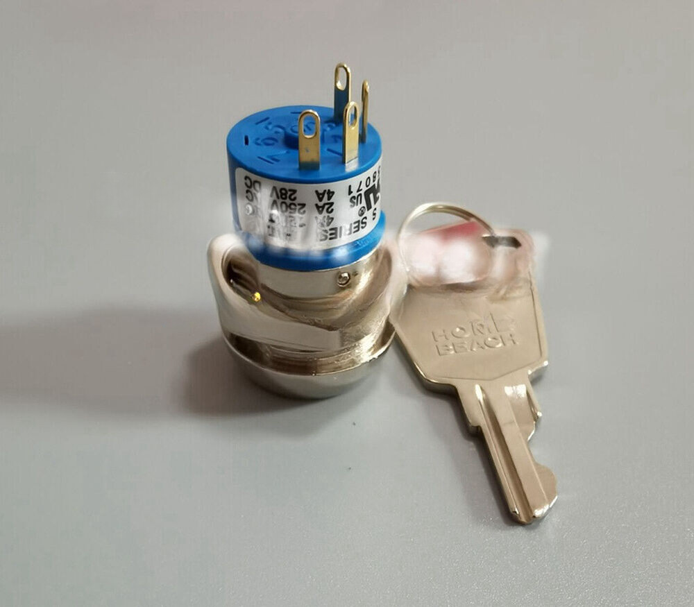 1PCS NEW E158071 For JD S SERIES PAT Three-position 4 Feet