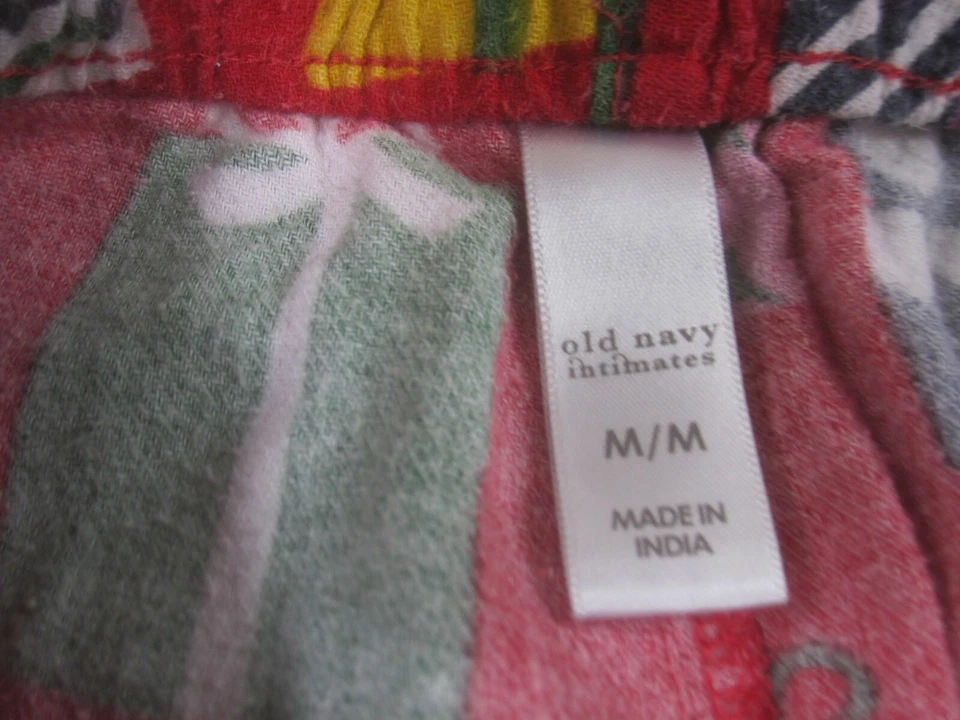 Pantalones Old Navy para mujer rojos medianos regalos navideños salón íntimo Foto 4 de 4