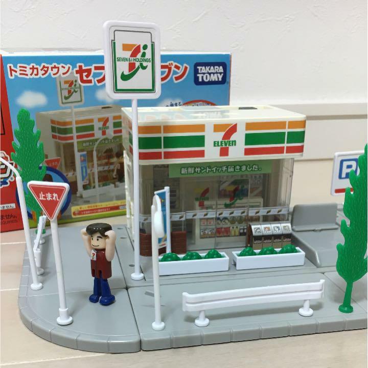 tomica seven eleven