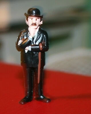 figurine esso belvision 73 dupond (1) - Photo 1/4