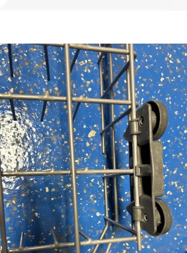 Whirlpool Dishwasher  BLB14DRANA1 Lower Dish Rack P/N W11726965 WPW10525649