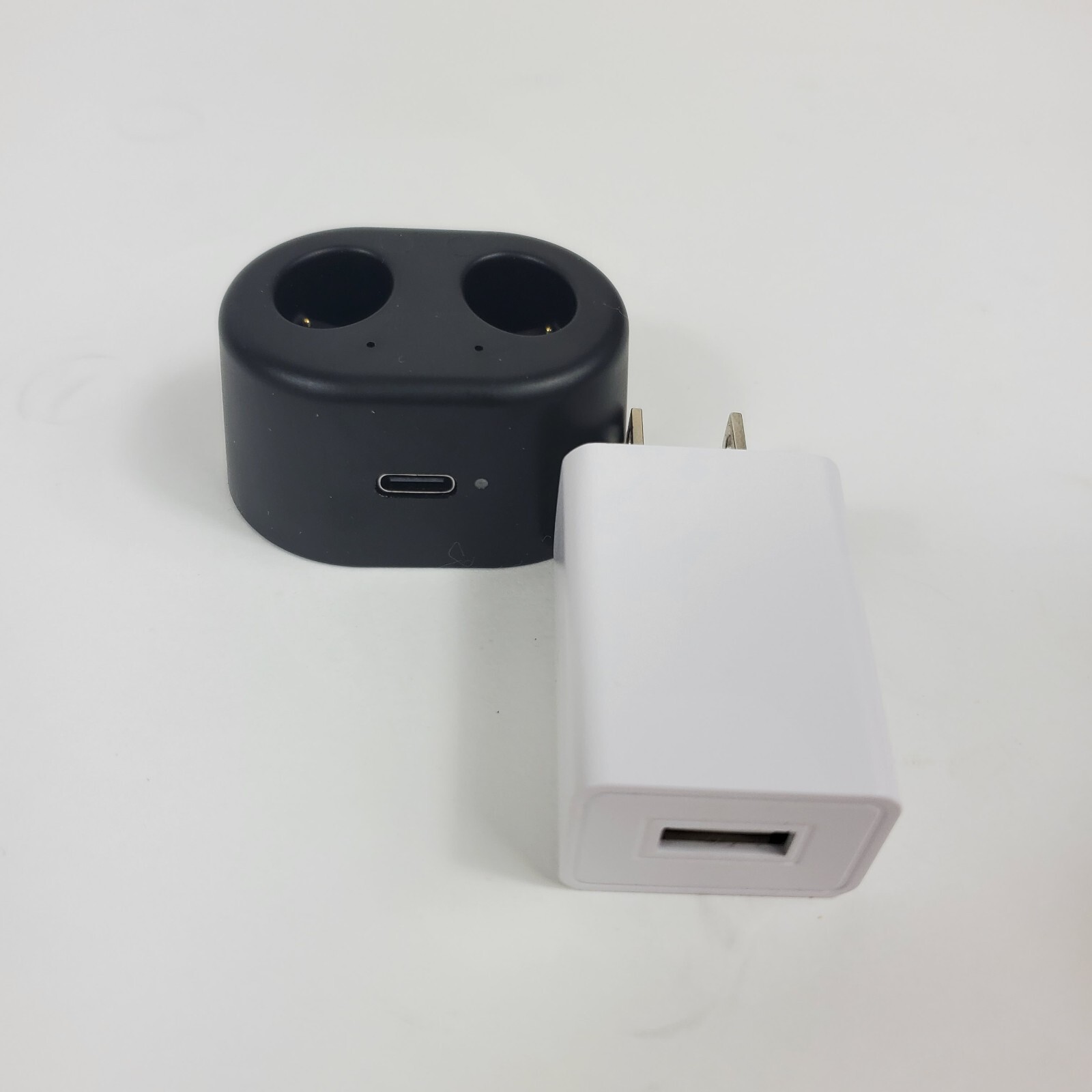 AUDIEN ATOM Rechargeable OTC Hearing Aid/ Amplifier & Charger ONE IS