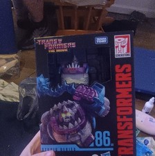 Hasbro Transformers Gnaw Studio Series 86 Transforming Action Figure