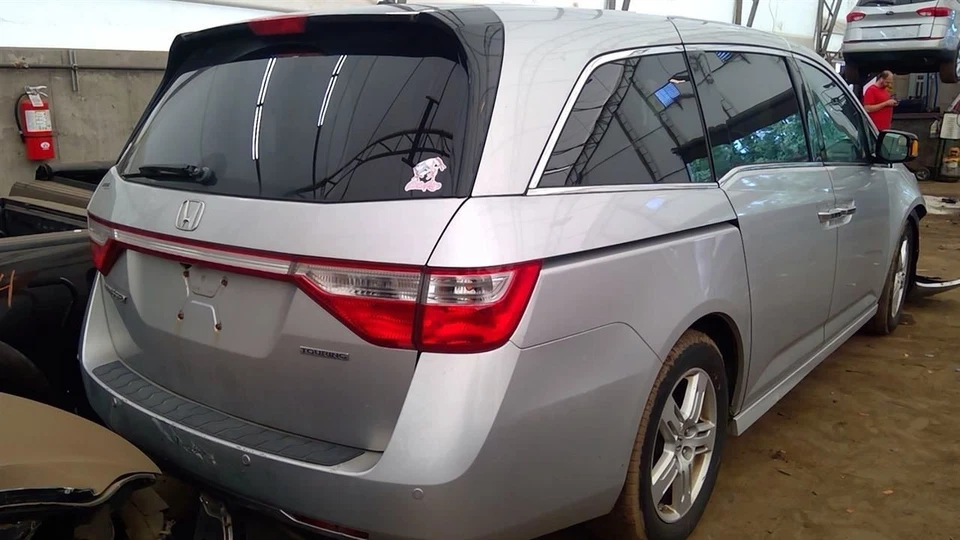 (LOCAL PICKUP ONLY) Trunk/Hatch/Tailgate Touring Fits 11-13 ODYSSEY 6675745 Foto 4 de 4