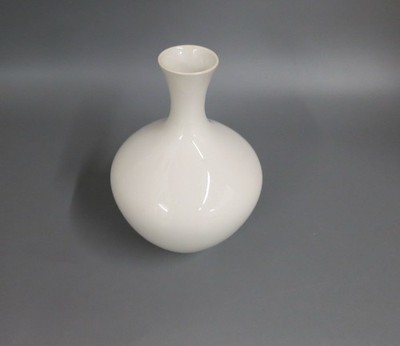 Bauchige Vase 20 cm KPM Berlin weiss 