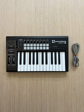 Novation Launchkey 25 MK3 25-Key MIDI Keyboar...