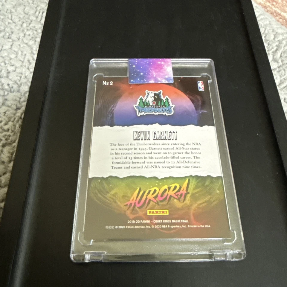 Panini Court Kings Aurora 2019-20 Kevin Garnett #2 Salón de la fama Timberwolves Foto 3 de 4