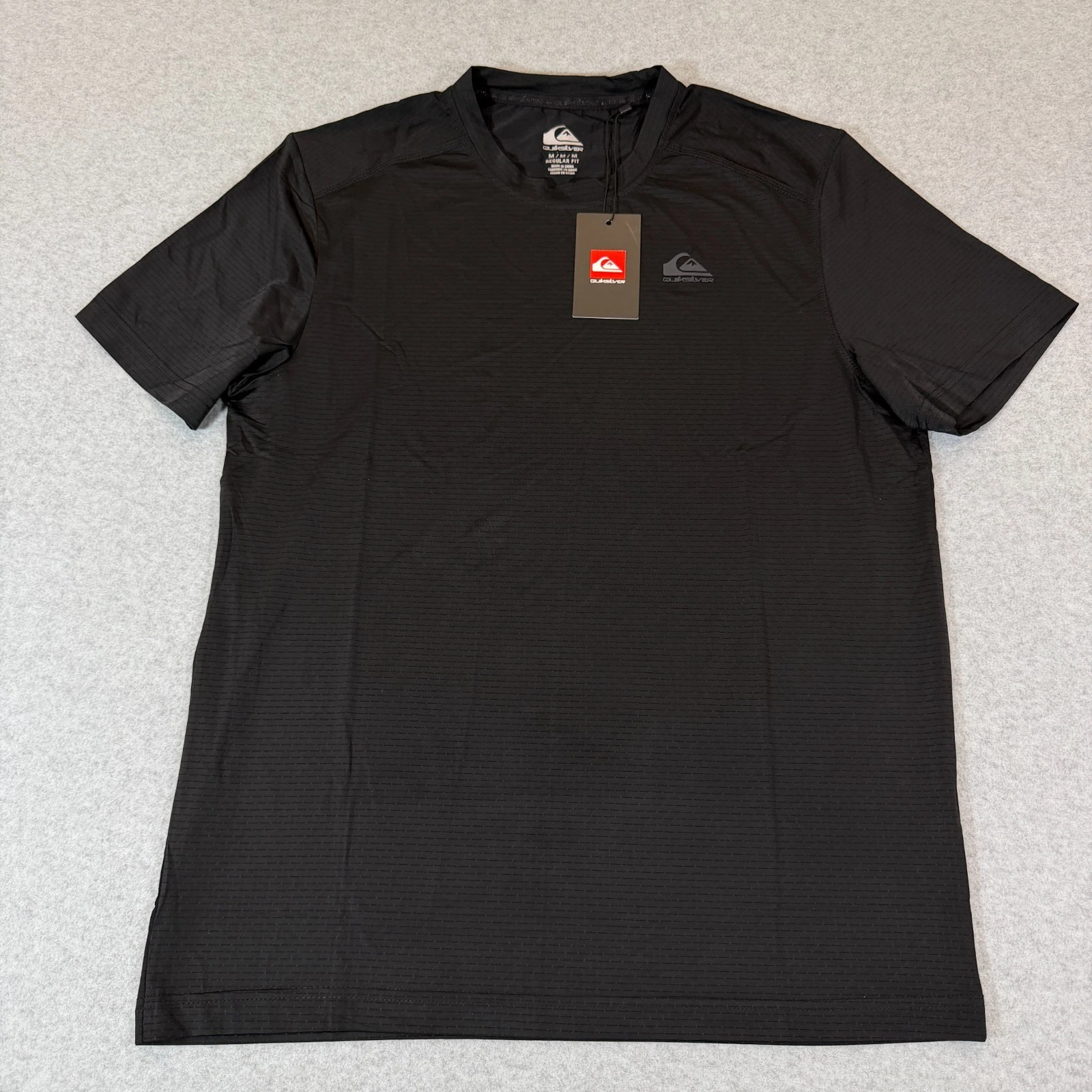 Quiksilver Mens DryFlight Performance T-Shirt Black Onyx M Tech Tee Wicking NWT
Opens in a new windo