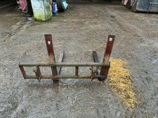 Pallet Tines On Headstock 