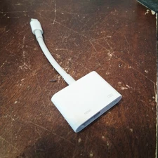 Apple Lightning HDMI Adapter - A1438 - HDMI USBC to Lightning - iPad iPhone iPad