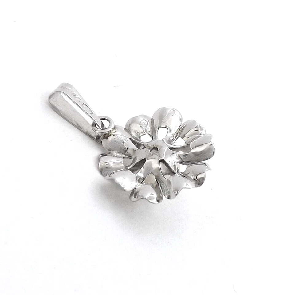 Colgante con dije de flor de margarita perla Akoya de oro blanco macizo de 18k Italia 750 vintage Foto 2 de 4