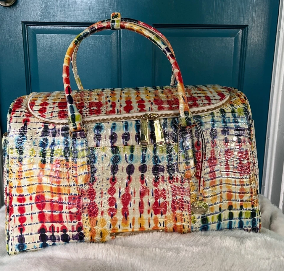 NOVO COM ETIQUETAS BRAHMIN🐊MULTICOLORIDO COMEMORAR TALULLA MELBOURNE COURO FIM DE SEMANA ESTOJO DE TREM - Imagem 3 de 4