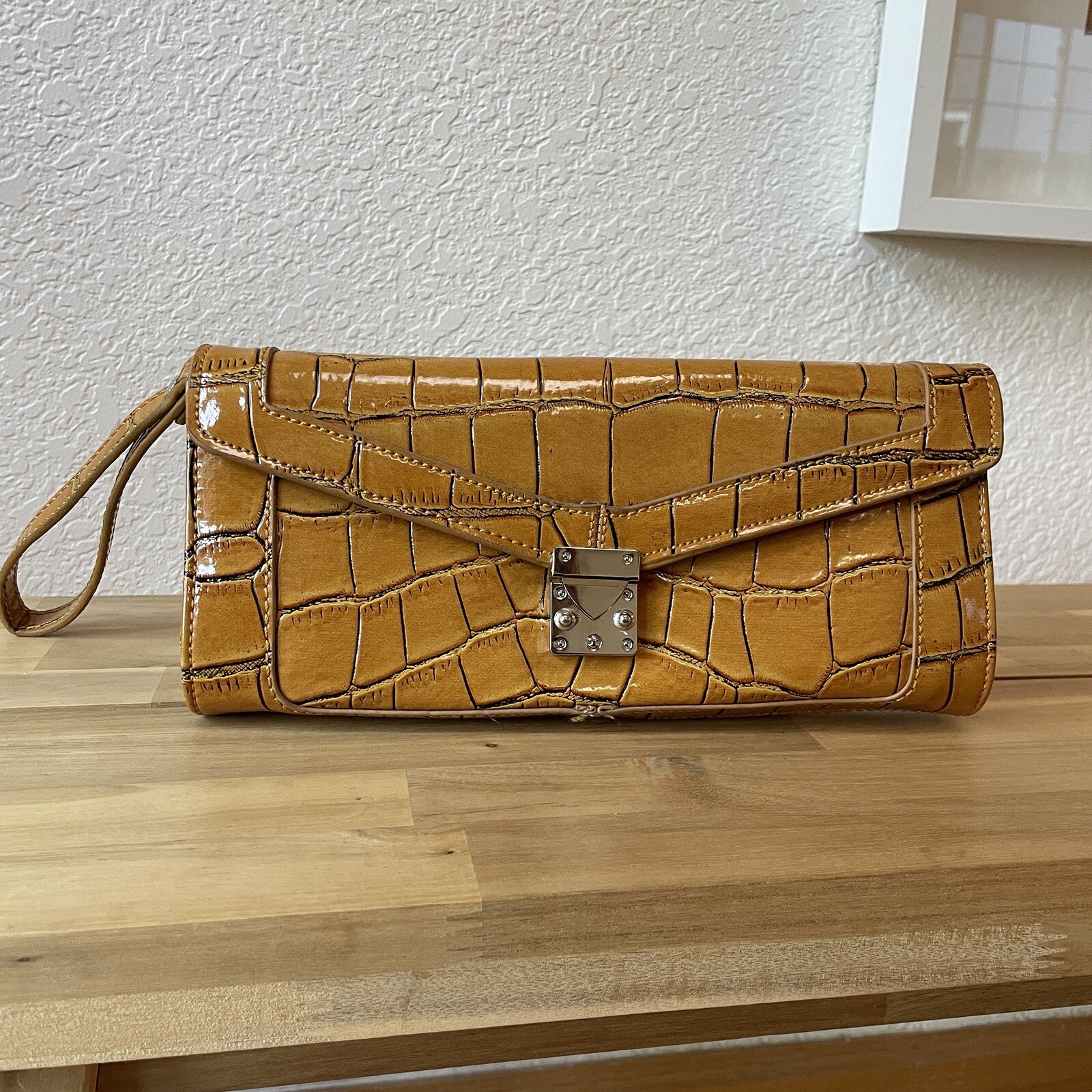 Koret Crocodile Pattern Clutch Writlet Yellow Tan - image 1