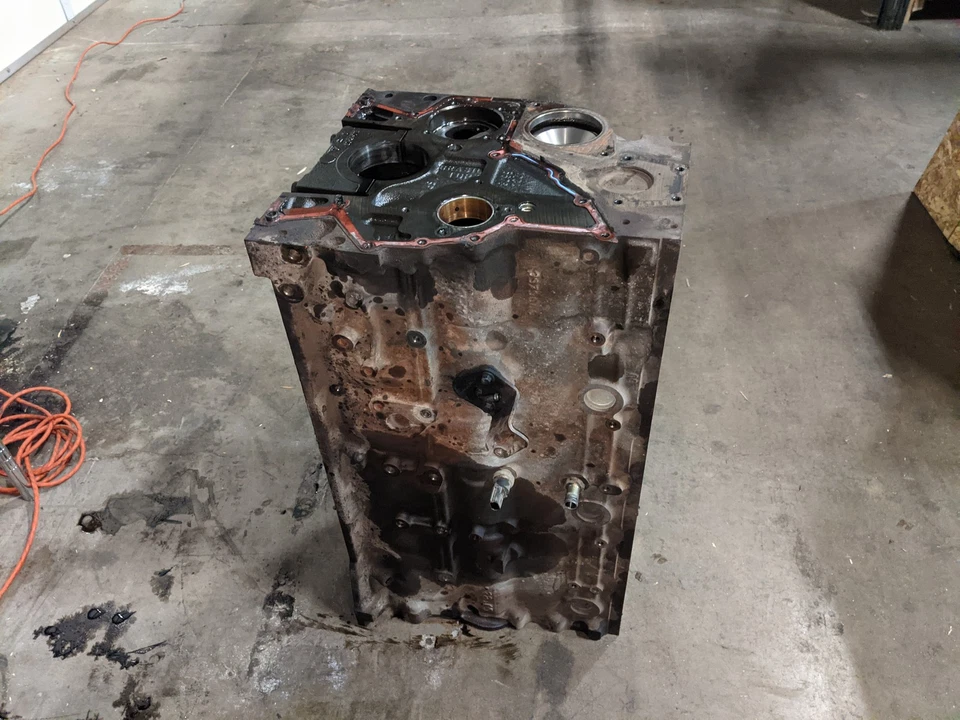 Блок цилиндров двигателя для 06–07 Dodge Ram 2500 5,9 Cummins Diesel - Изображение 2 из 4